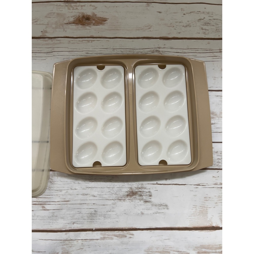 Tupperware Deviled Egg Carrier Tan Beige 16 Slot Rectangular Tray Lid 15x9.5x2